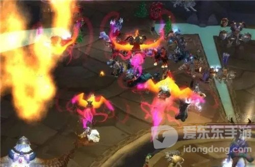 魔兽世界怀旧服土豪给10个号武装凤凰 曾经32万购王剑 极品统统买